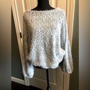NWOT Jennifer Lopez Sweater Size XL. Elastic Blouson Waist.